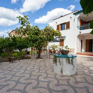 Pensión Tirreno 1, San Teodoro (Sardinia)